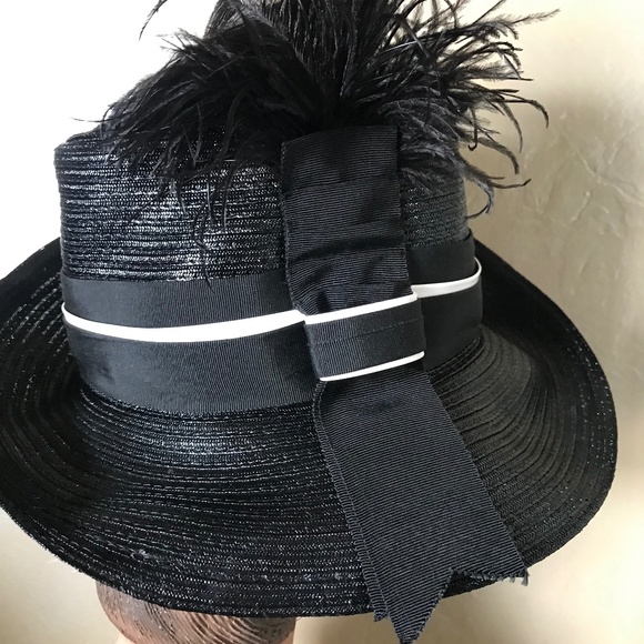 SMART 1960s\' BLACK STRAW FEDORA WITH WHITE VINYL TRIM AND BLACK OSTRICH FEATHER main image 10